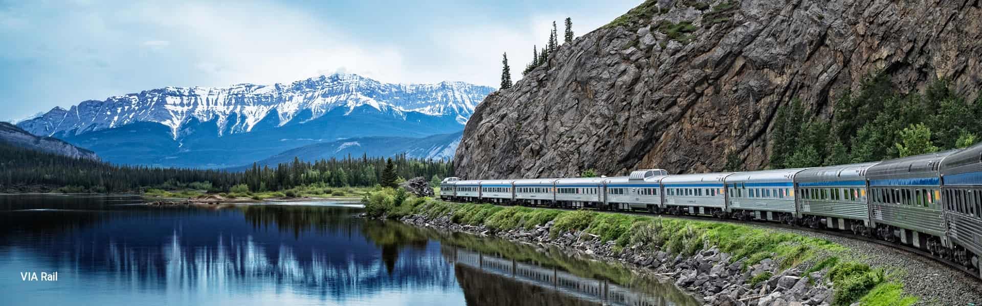 7 Day Canadian Rockies Circle Rail Enthusiast on Luxury Rail and Via Rail