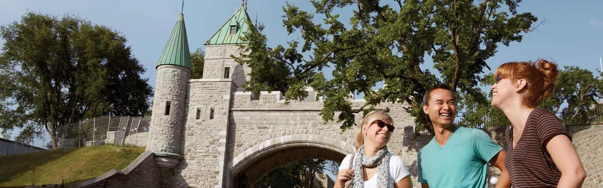 Explore Ontario and Québec